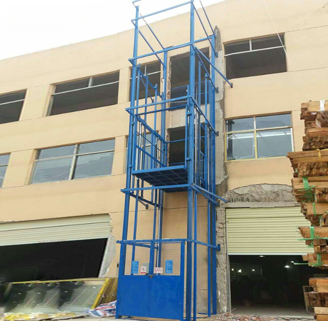 松原建材厂室外物料提升